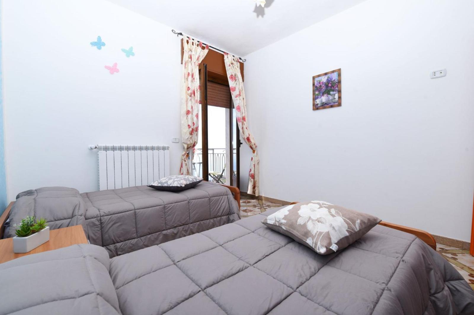 La Casa Dei Nonni Apartment Аджерола Екстериор снимка