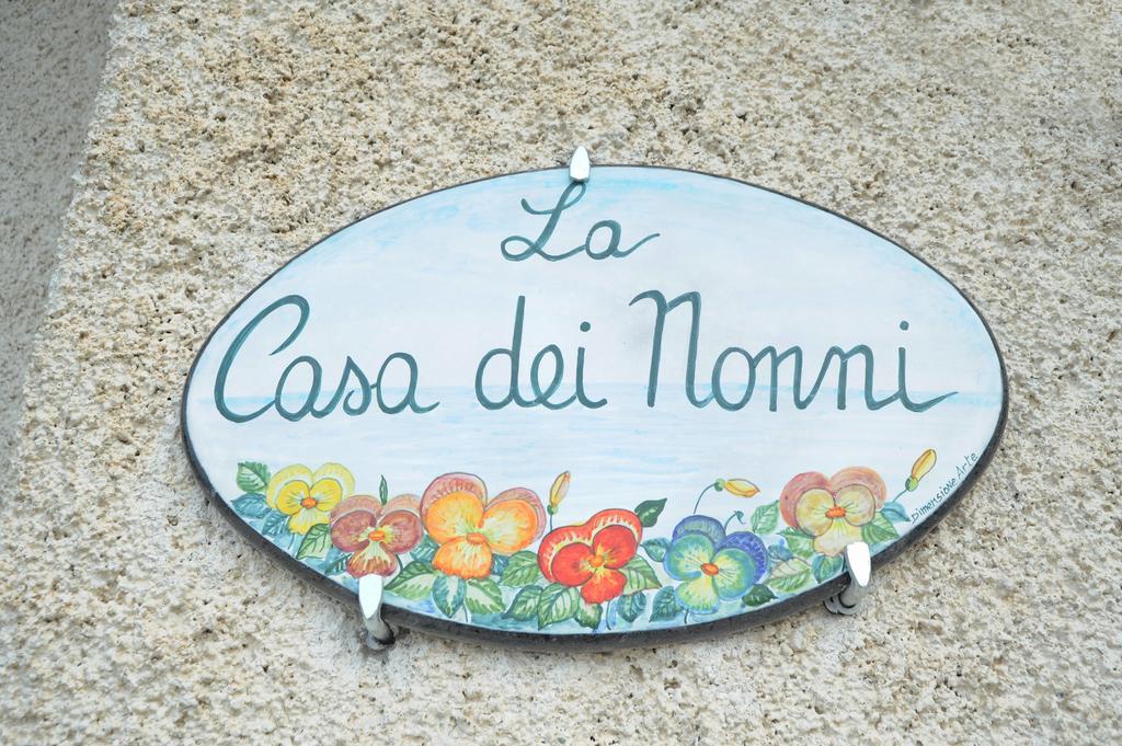 La Casa Dei Nonni Apartment Аджерола Екстериор снимка